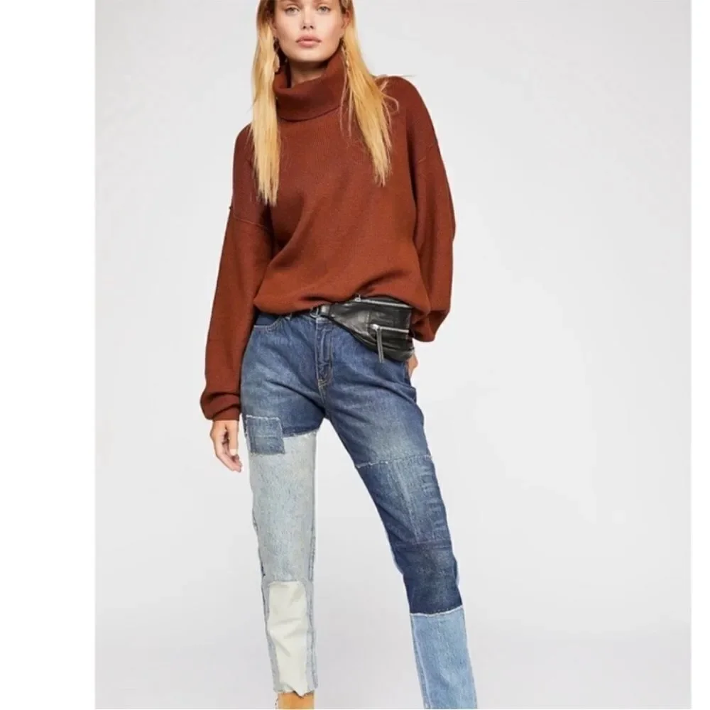 Free People Burnt Orange Softly Structured Oversized Sweater! ❤️